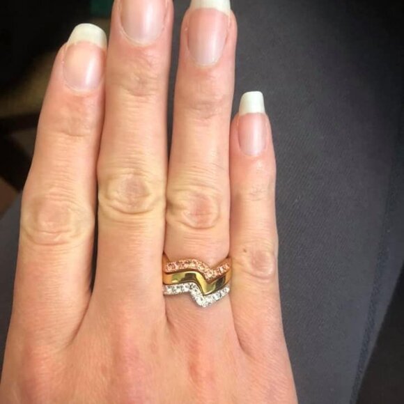 Touchstone Crystal Colorwave Rings, Size 8 - Picture 3 of 3